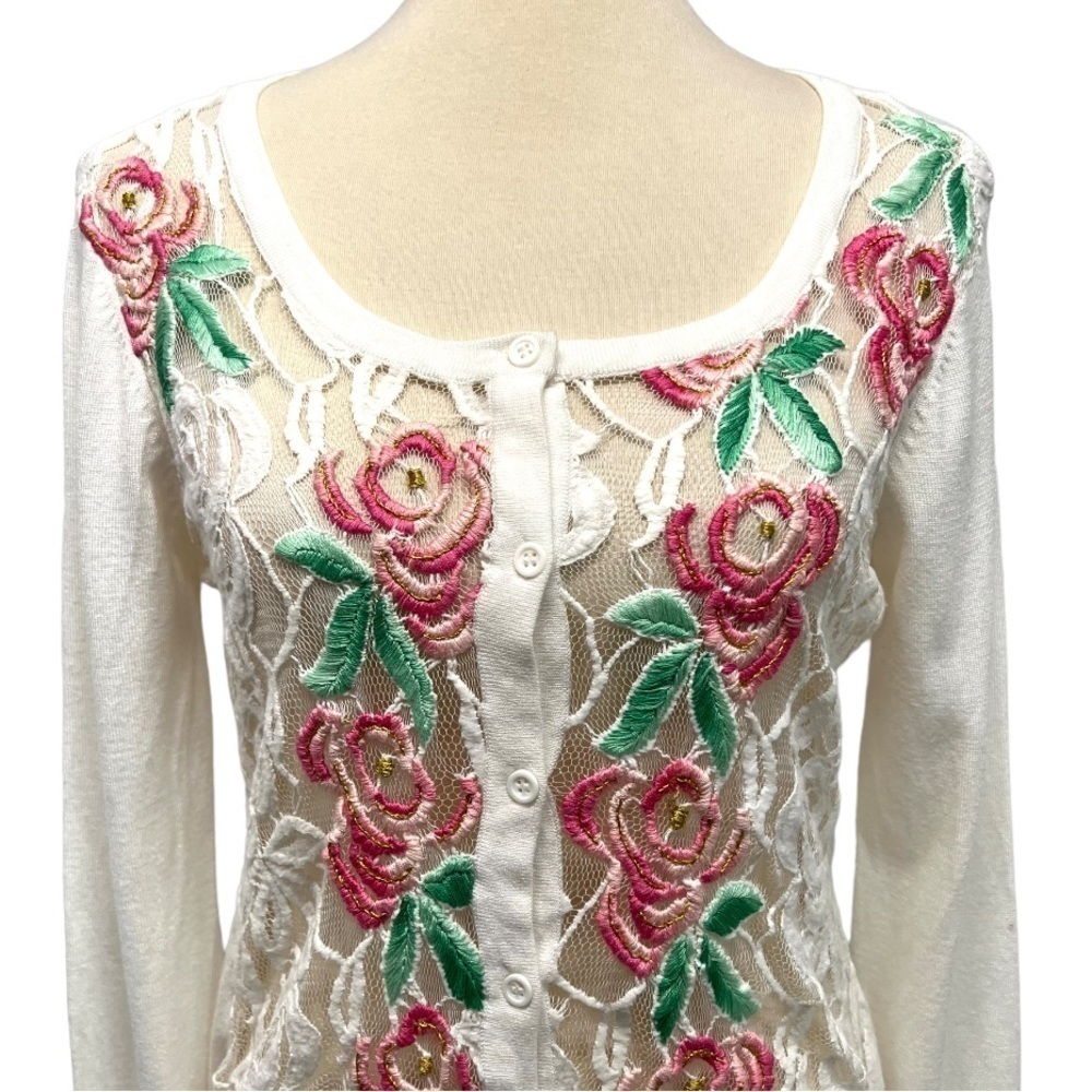 Agua Bendita White Embroidered Floral Lace Button Front Cardigan Sweater Large - Picture 2 of 14